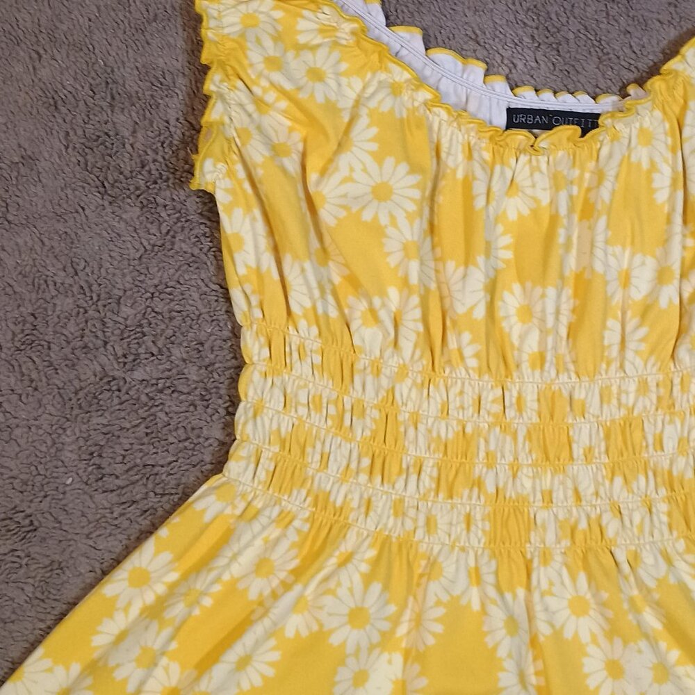 Urban Outfitters/Lizzy Mini Dress/Womens Small/Yellow/Boho Floral Smocked - Picture 6 of 9